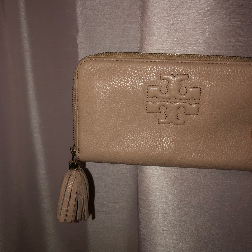 Soft Pink leather Tory Burch Wallet with tassel
